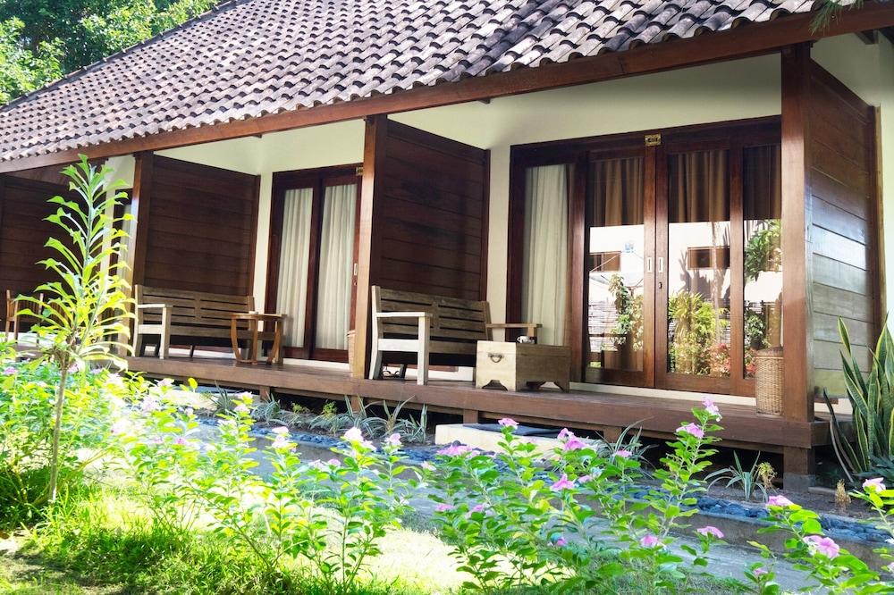 Royal Regantris Villa Karang Gili Air Exteriör bild