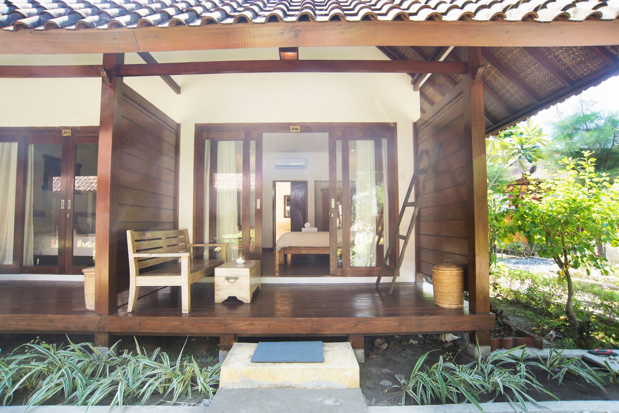 Royal Regantris Villa Karang Gili Air Exteriör bild